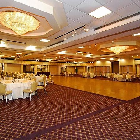 Quality Inn & Conference Center Maple Shade Restaurant foto