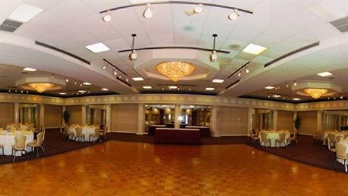 Quality Inn & Conference Center Maple Shade Buitenkant foto